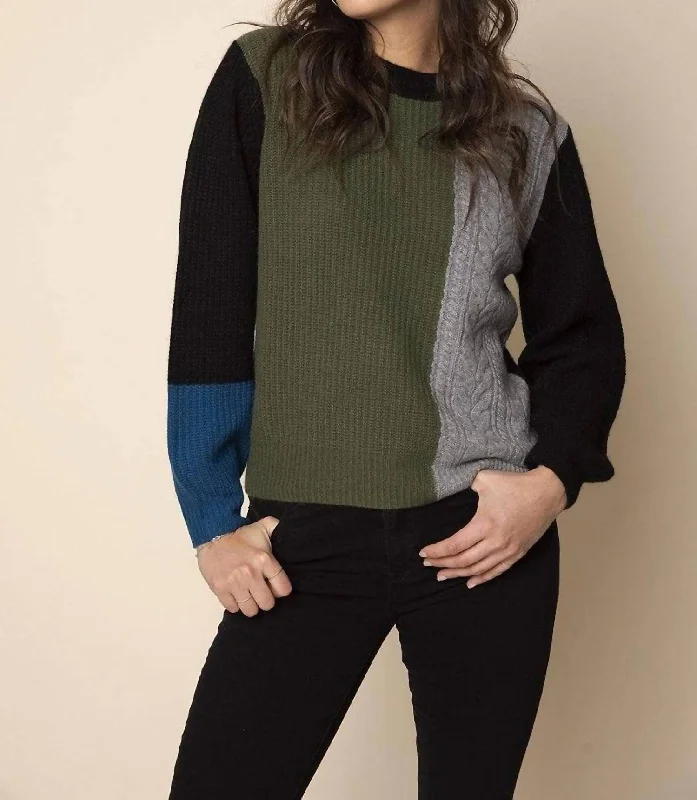 Hand - Knitted Women Sweater with Artisanal CharmJessie Color Block Sweater In Black