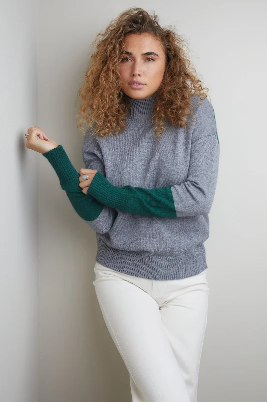 V - Neck Women Sweater to Elongate the NecklineLucia Color Block Sweater