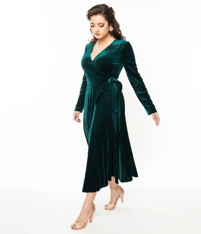 Wrap - Style Women Dress with Adjustable Fit for All Body TypesCollectif 1940s Green Velvet Kendra Wrap Dress