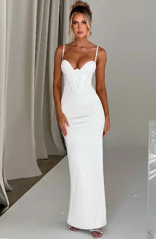 Empire Waist Women Dress to Accentuate the Bust and Conceal the WaistOnika Maxi Dress - Ivory