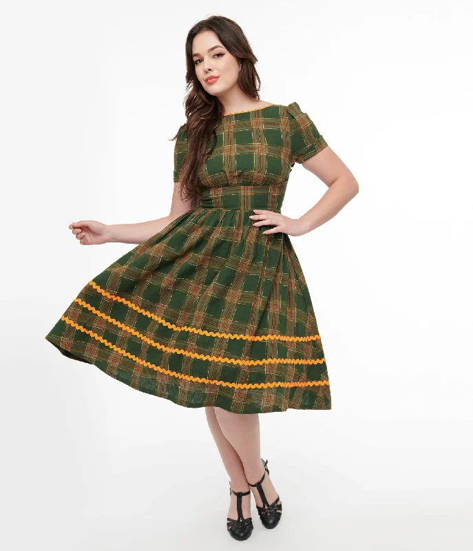 Maxi Women Dress with Floral Print for a Bohemian VibeUnique Vintage 1950s Green Plaid Cotton Swing Dress