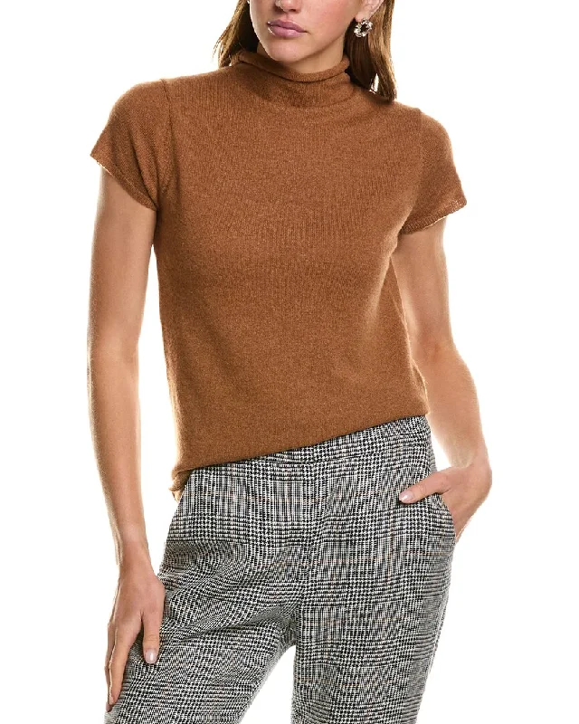 Striped Women Sweater with a Timeless PatternInCashmere Turtleneck Cashmere Sweater