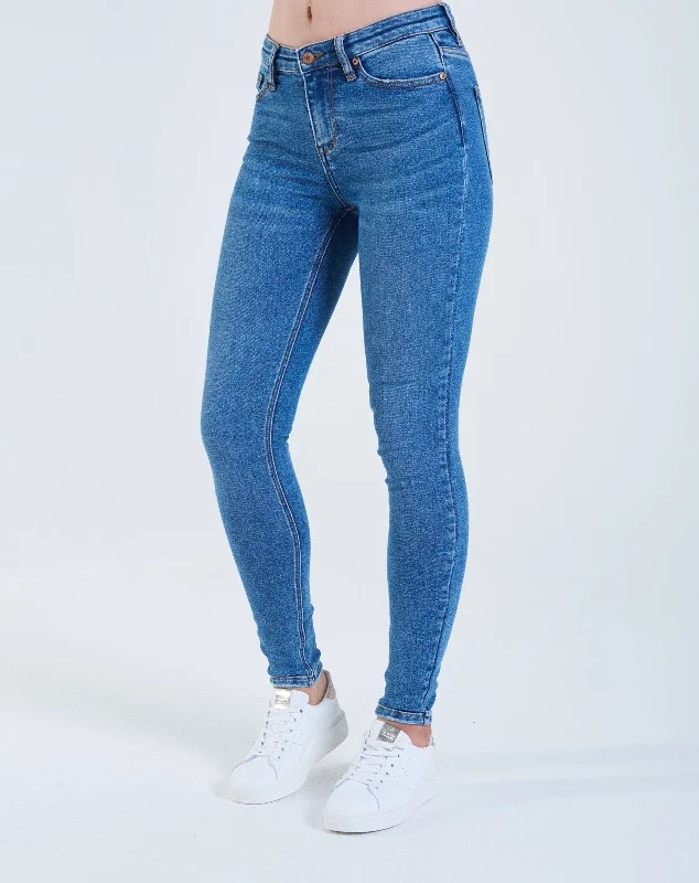 Distressed women jeans for a trendy and edgy lookKayla Mr Skinny Soft Blue