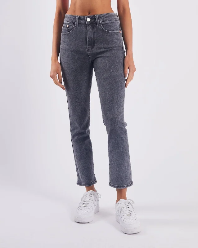 Jeggings women jeans combining the comfort of leggings and style of jeansPaige Slim Jean Grey