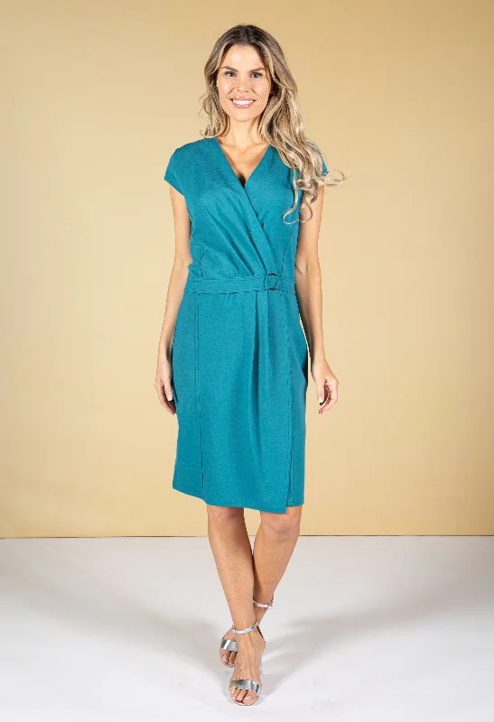 Sheath Women Dress with a Tailored Fit for a Professional LookBelt Detail V-Neck Midi