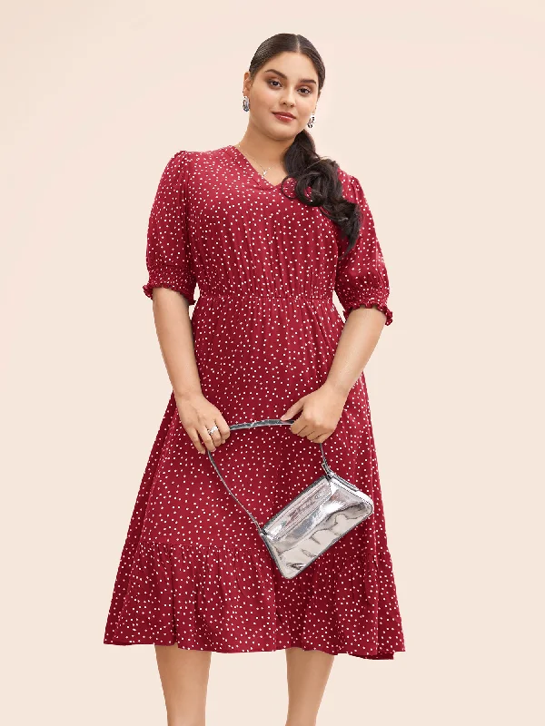 Empire Waist Women Dress to Accentuate the Bust and Conceal the WaistPolka Dot Shirred Pocket Flutter Hem Dress