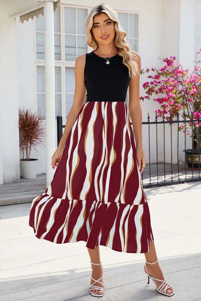 Long - Sleeve Women Dress in Velvet for a Luxurious Winter LookStriped Round Neck Sleeveless Midi Dress