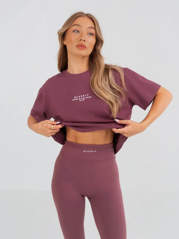 Ringer T Shirt Women with Retro - Inspired StripesUltimate Cropped T-Shirt - Burgundy