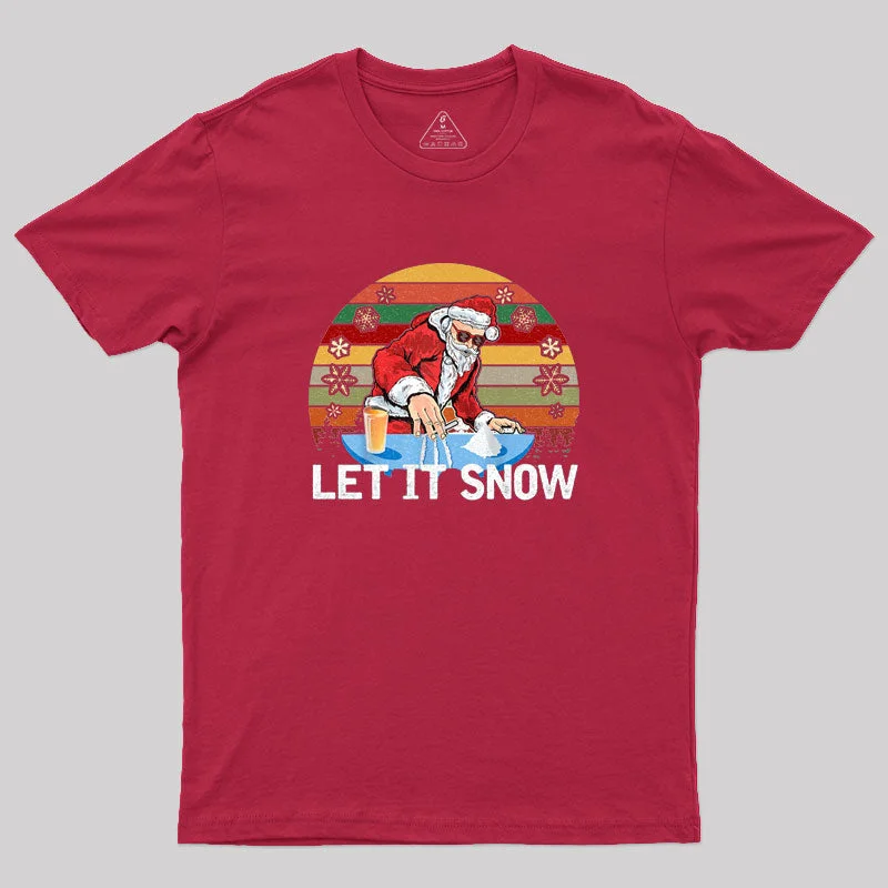 Crop Top Women T Shirt to Pair with High - Waisted BottomsLET IT SNOW Geek T-Shirt