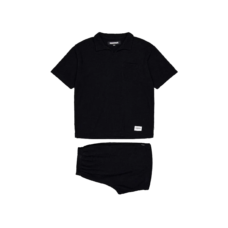 Crew Neck Women T Shirt with a Timeless DesignPile Set Up Black