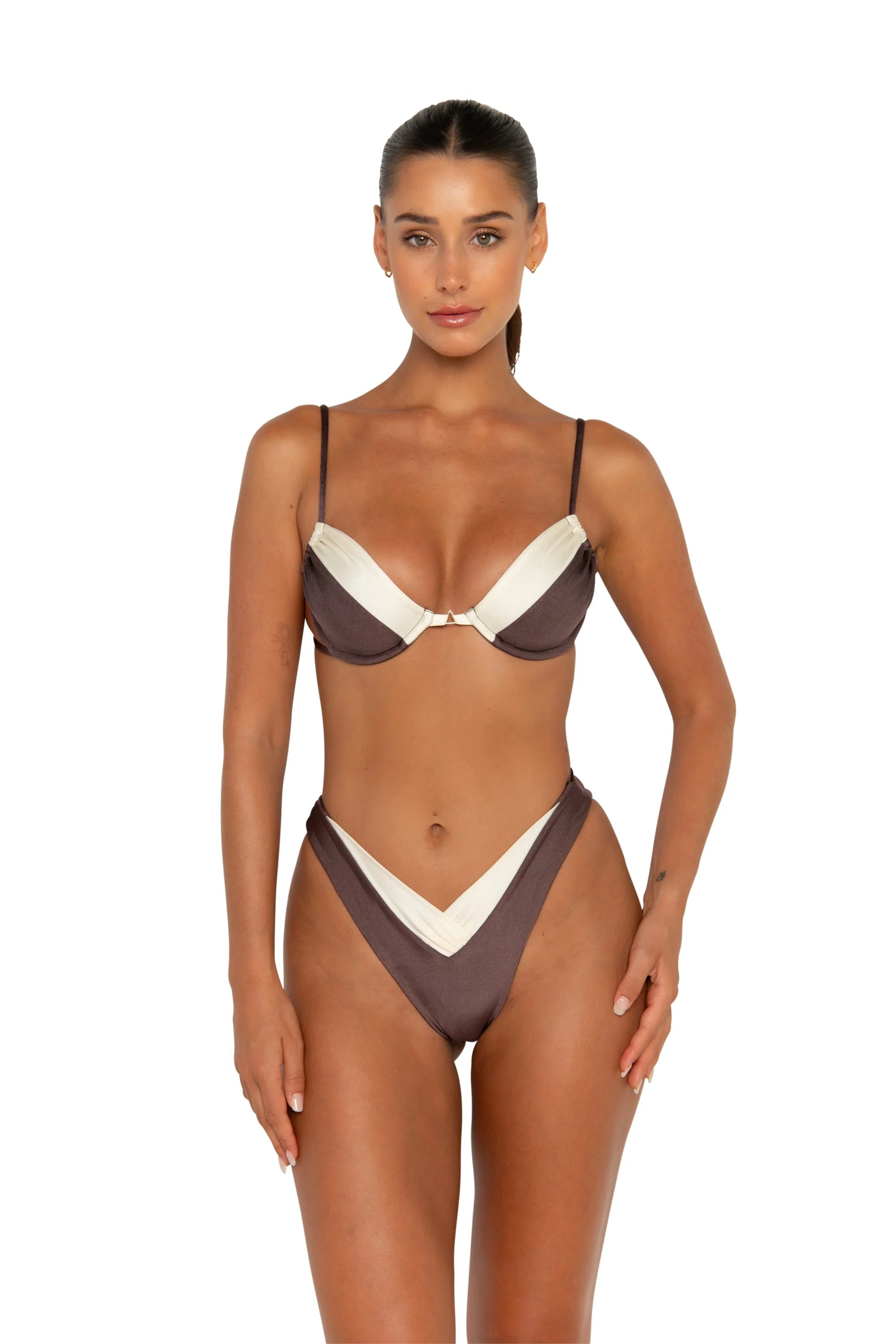 High - waisted bikini for a retro and tummy - flattering lookSheridan Top Cacao