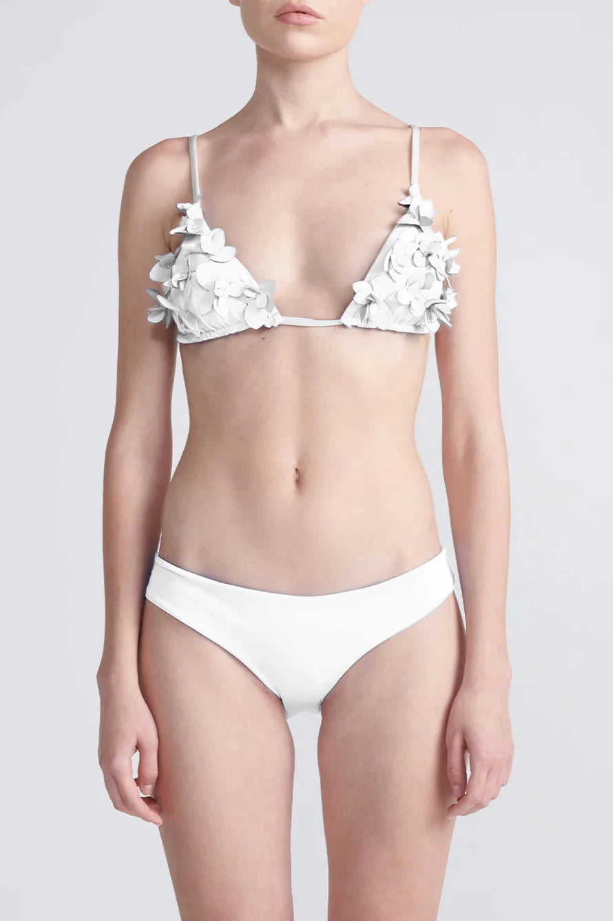 Ruched bikini with fabric gathers for a slimming effectTop Ivory Dichotomy